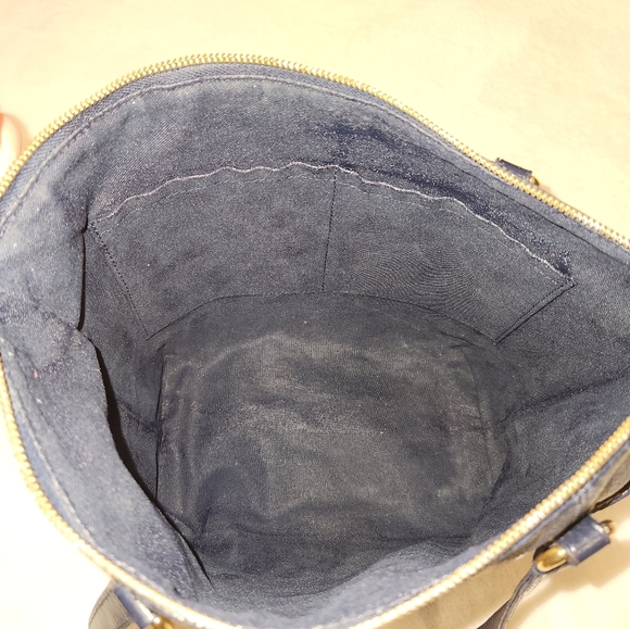 Louis Vuitton Bag. - Picture 14 of 15